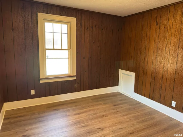 $115,000 | 211 McKinley Avenue, Bartonville, IL 61607