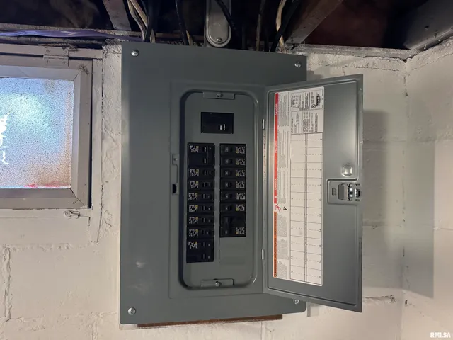 $115,000 | 211 McKinley Avenue, Bartonville, IL 61607