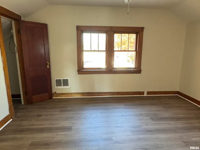 $115,000 | 211 McKinley Avenue, Bartonville, IL 61607