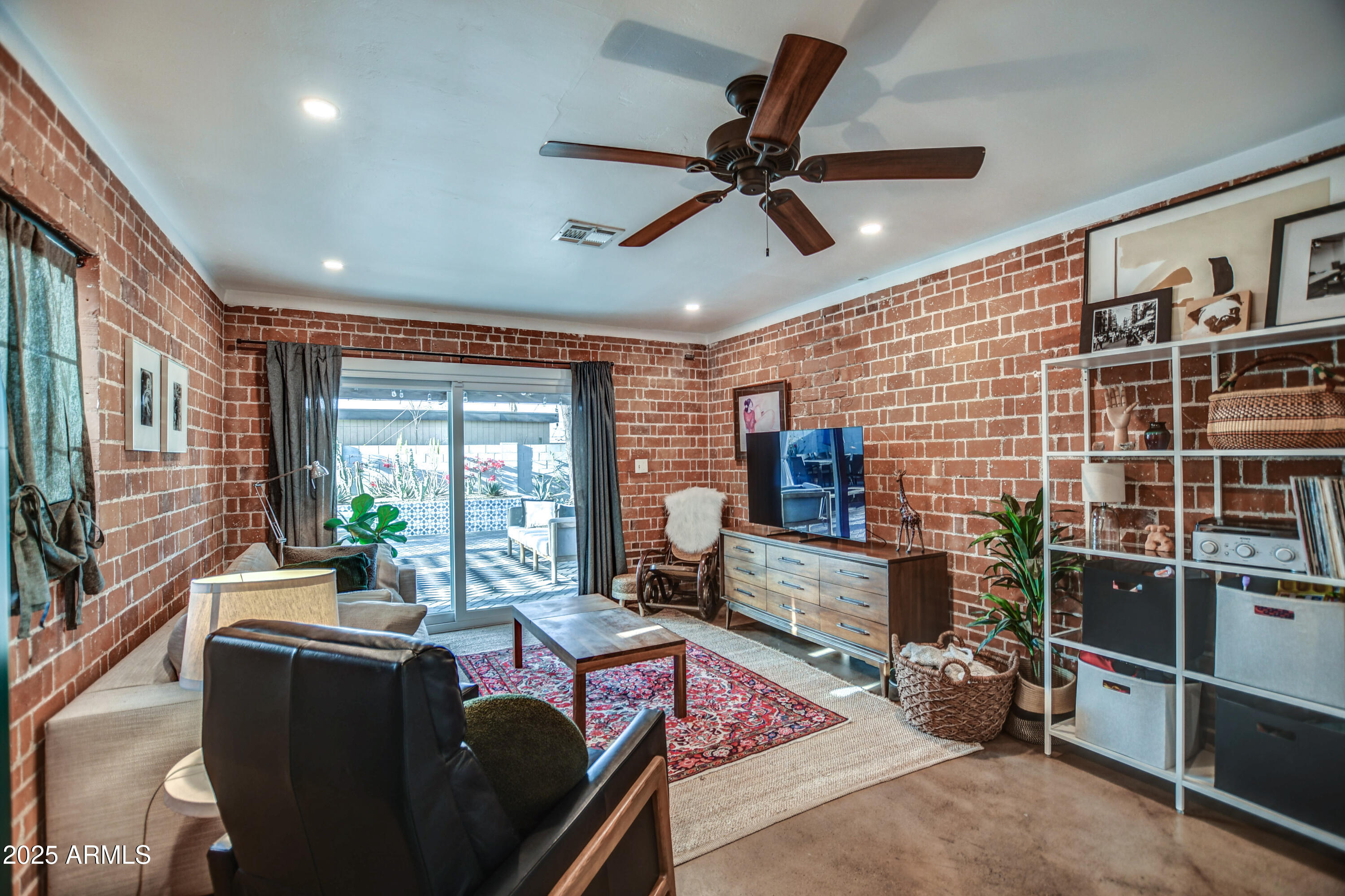1402 East Granada Road Phoenix, AZ 85006 - Photo 16 of 42 Family 3