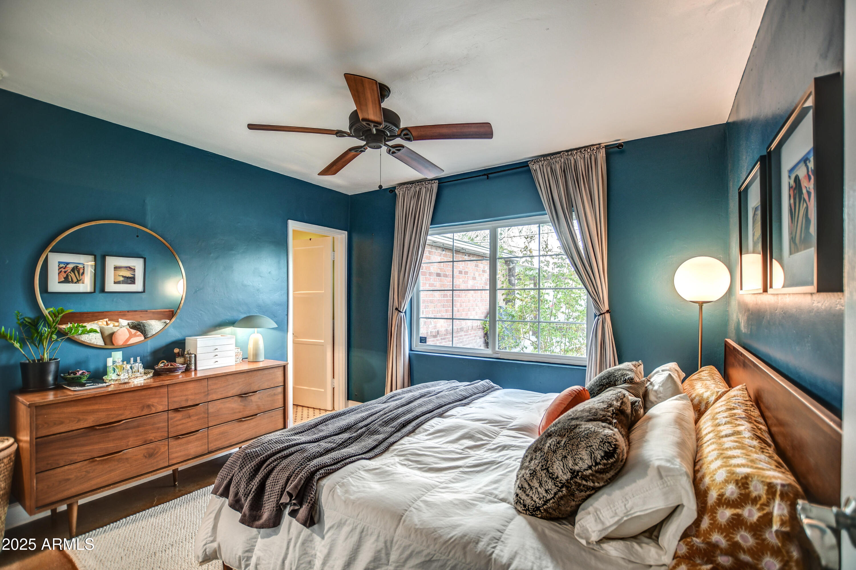 1402 East Granada Road Phoenix, AZ 85006 - Photo 19 of 42 Primary Bed 1