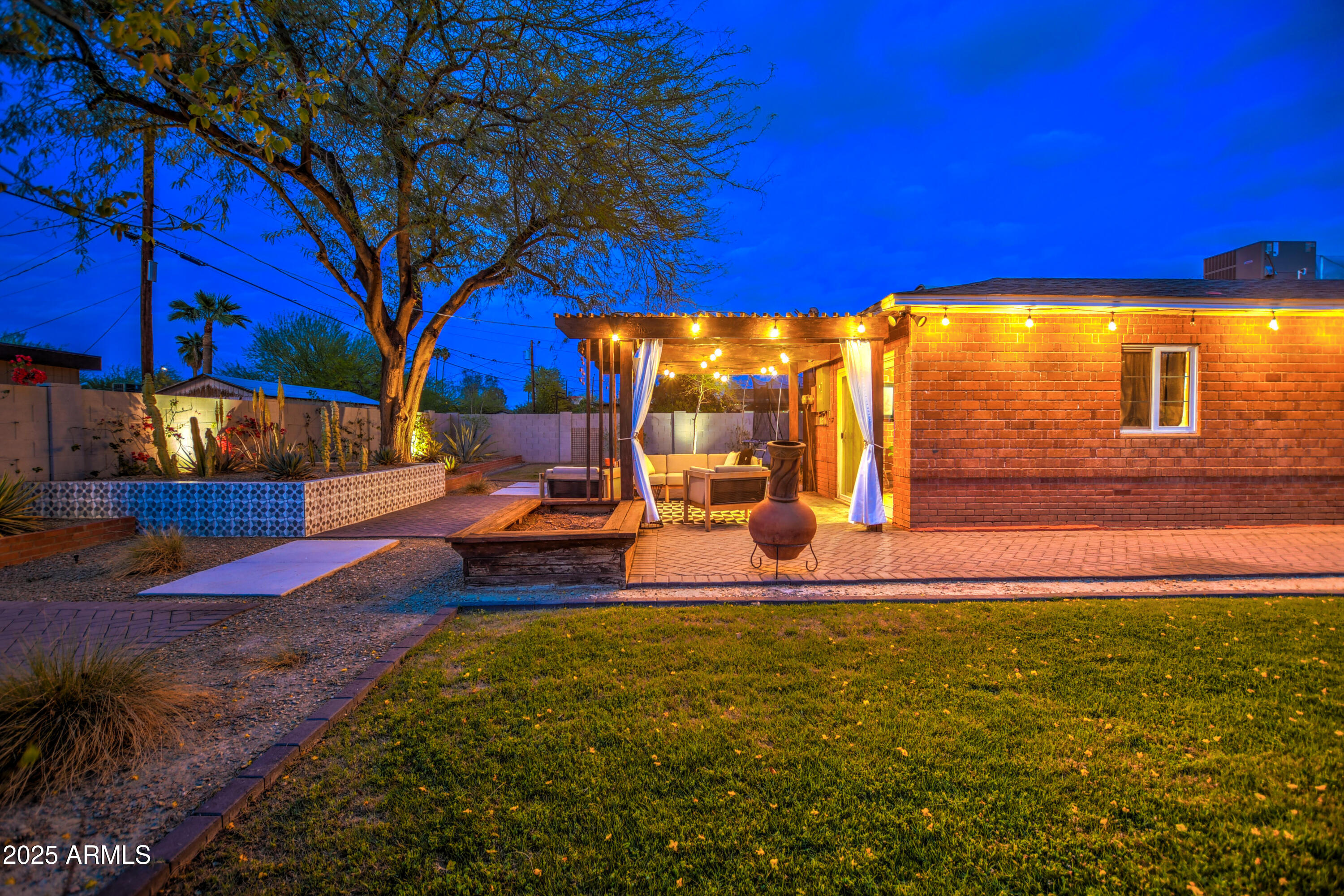 1402 East Granada Road Phoenix, AZ 85006 - Photo 35 of 42 Twilight 66