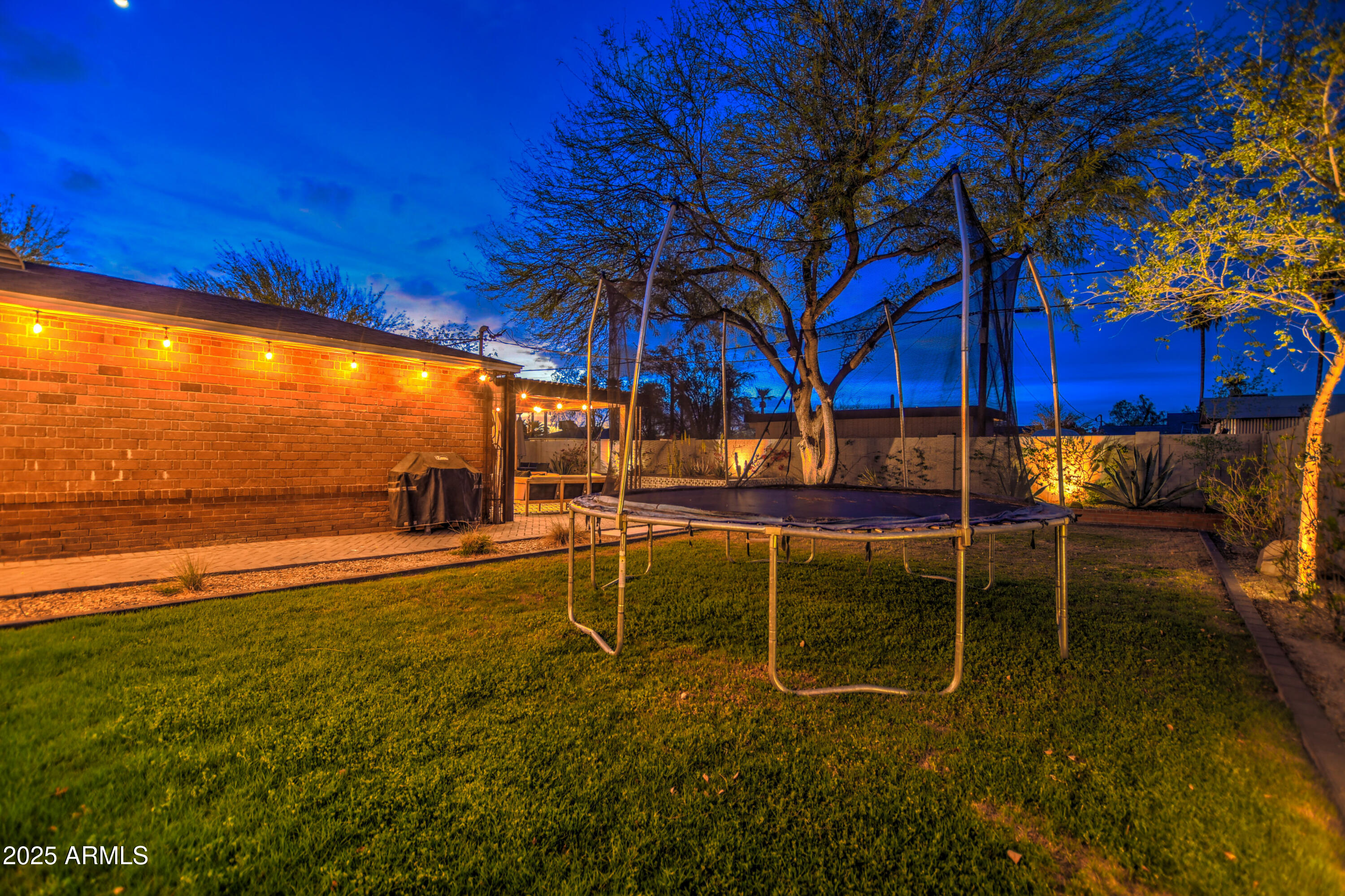 1402 East Granada Road Phoenix, AZ 85006 - Photo 37 of 42 Twilight 71