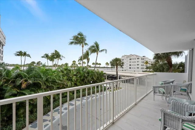 $6,100 | 2860 South Ocean Boulevard, Unit 201, Palm Beach, FL 33480