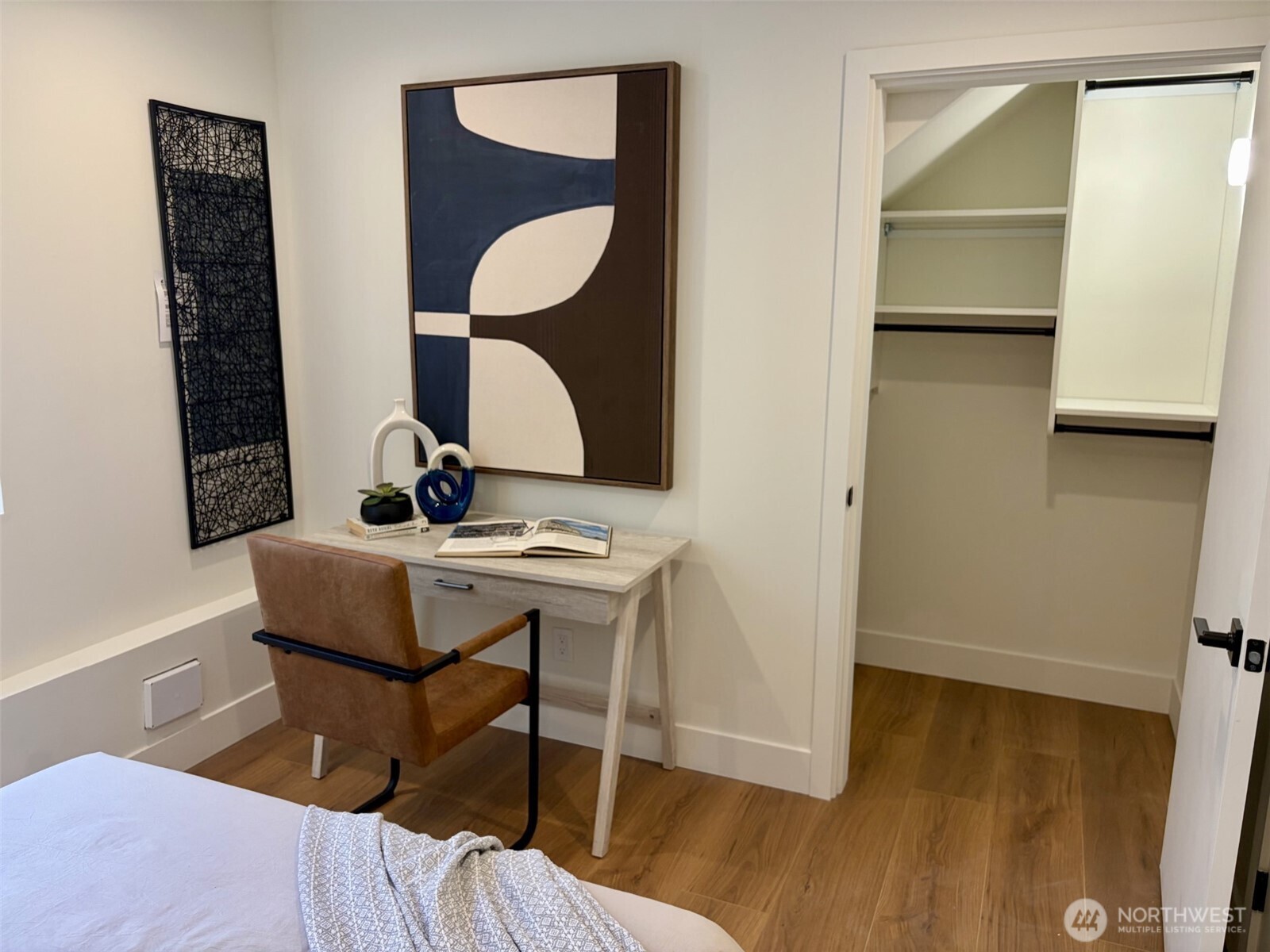 7403 Dayton Avenue North Seattle, WA 98103 - Photo 19 of 37