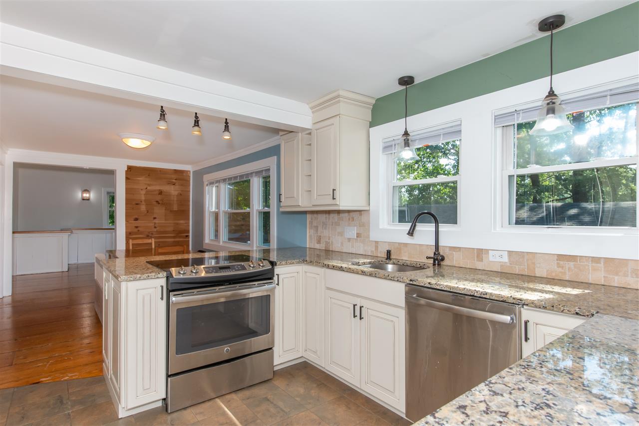 88 Old Post Road Kittery, ME 03904 - Photo 5 of 24
