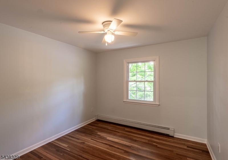 504 Edith Road Landing, NJ 07850 - Photo 12 of 18