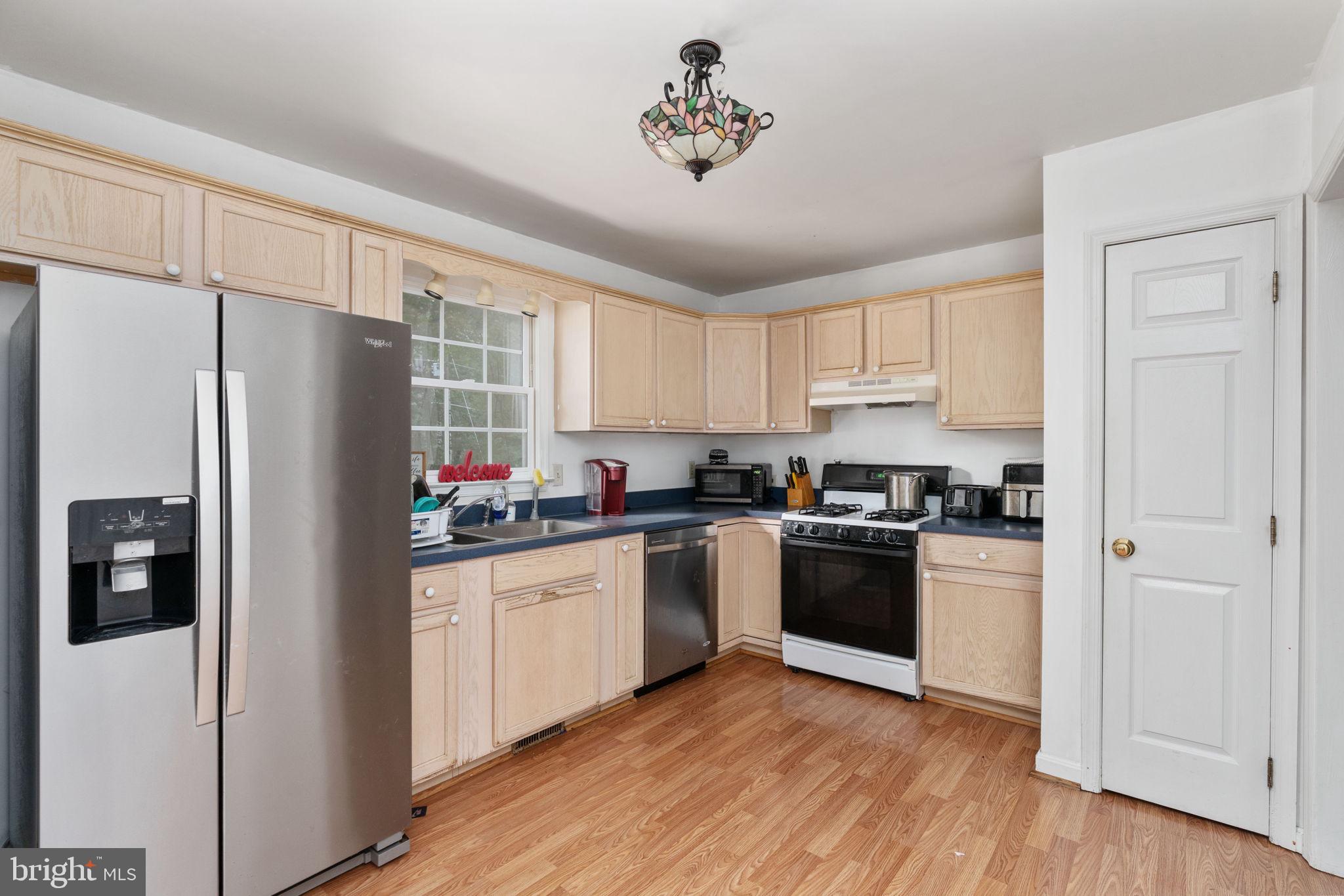 63 Bishop Cove Ruther Glen, VA 22546 - Photo 4 of 45