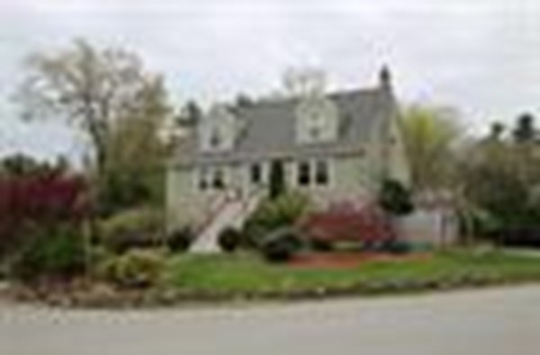 1 Abbey Road Raymond, NH 03077 - Photo 1 of 30 Gallery Image 1