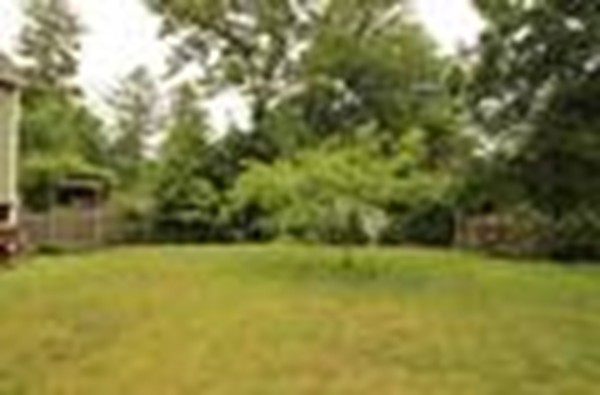 1 Abbey Road Raymond, NH 03077 - Photo 5 of 30 Gallery Image 5