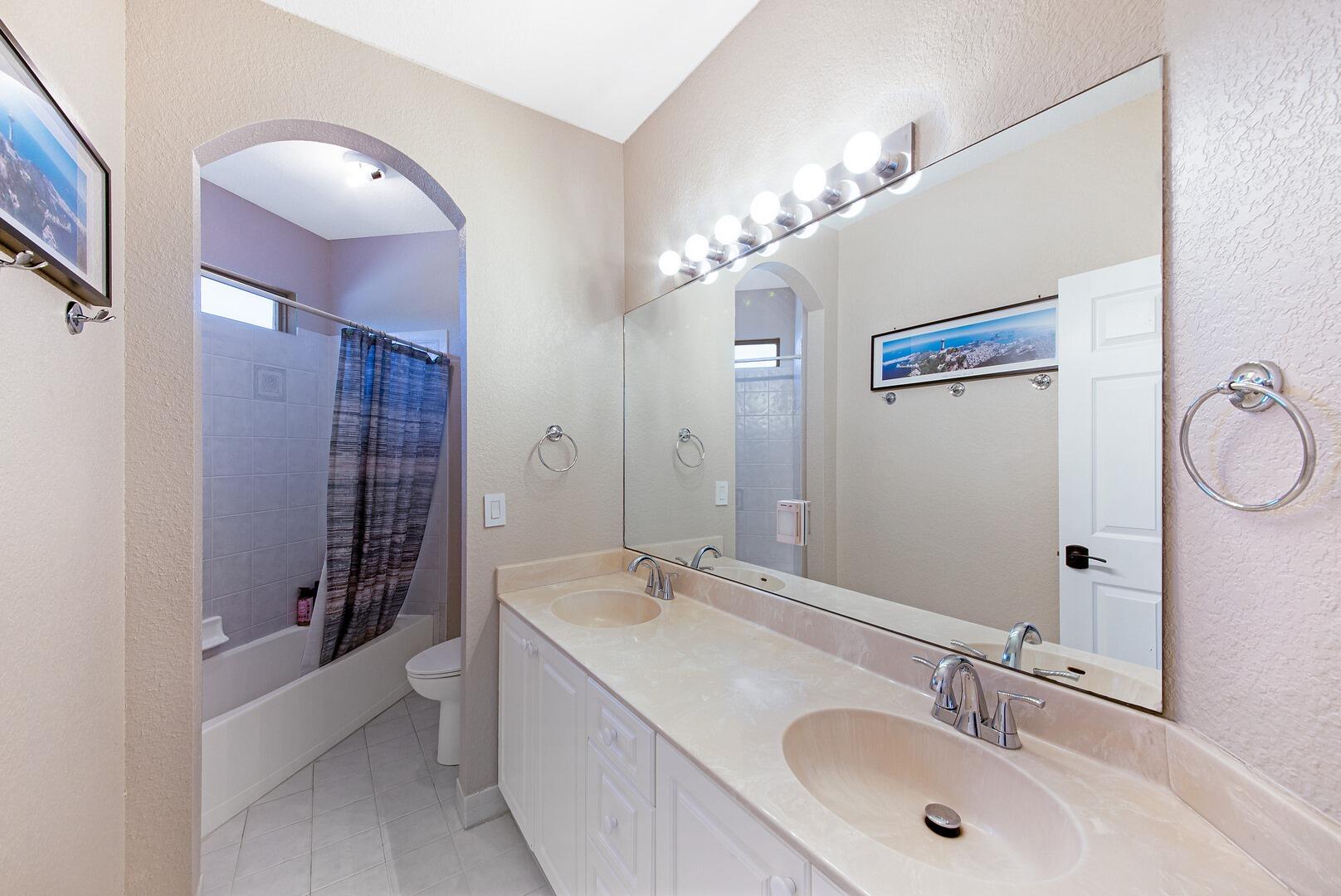 9737 Vineyard Court Boca Raton, FL 33428 - Photo 28 of 46 2nd Bath