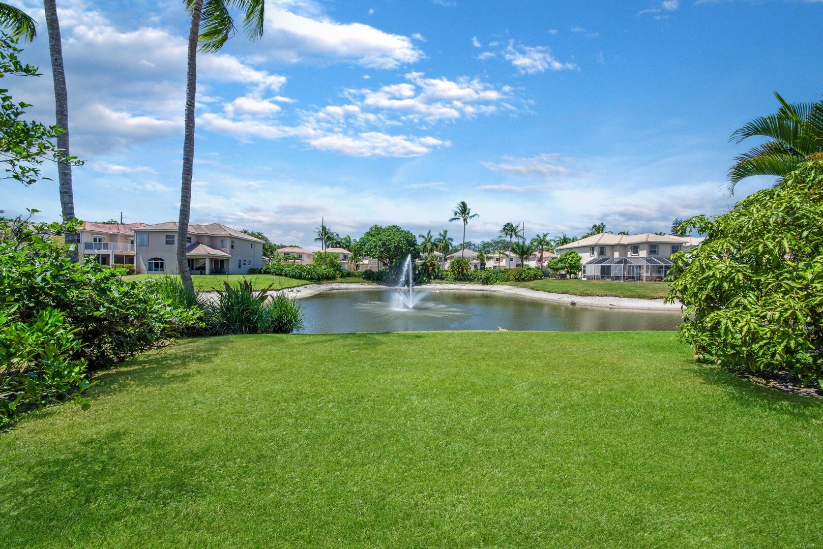 9737 Vineyard Court Boca Raton, FL 33428 - Photo 34 of 46 Lake View