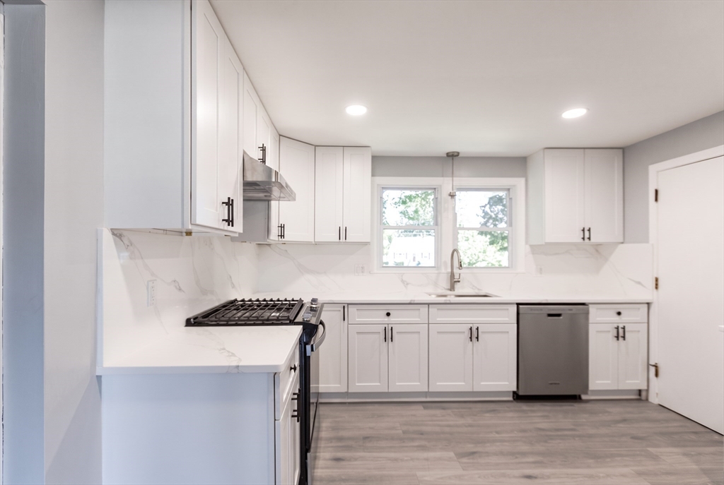 10 Michael Road Randolph, MA 02368 - Photo 10 of 22 Gallery Image 10