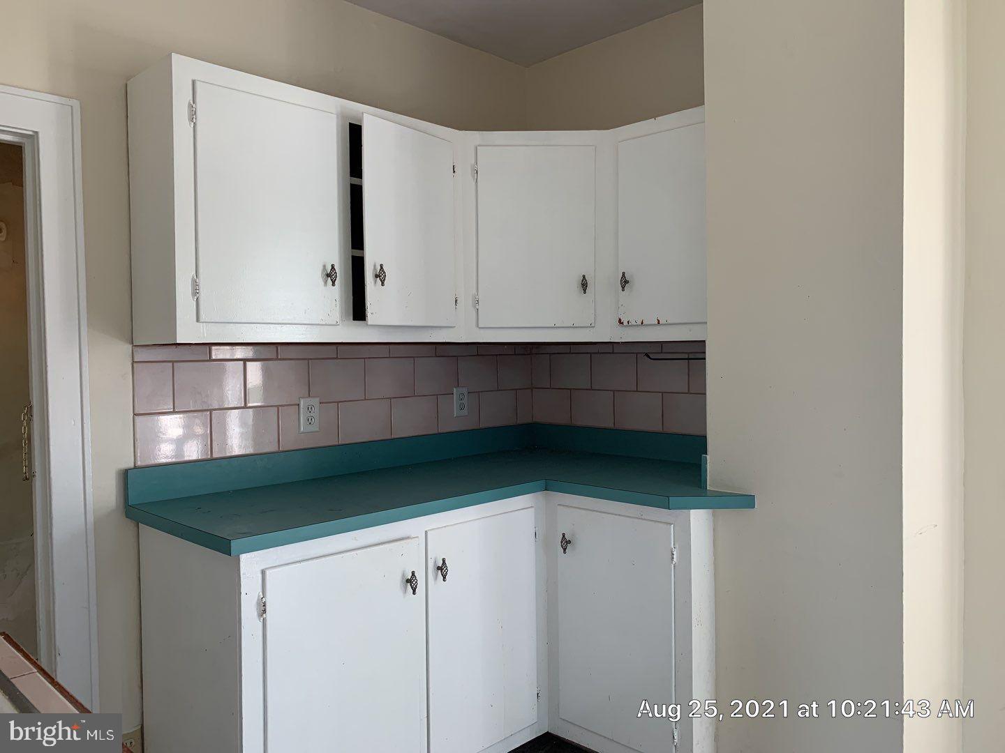 284 Shell Road Carneys Point, NJ 08069 - Photo 12 of 25