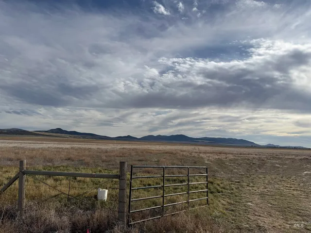 $400,000 | 10500 West S, Malad City, ID 83252