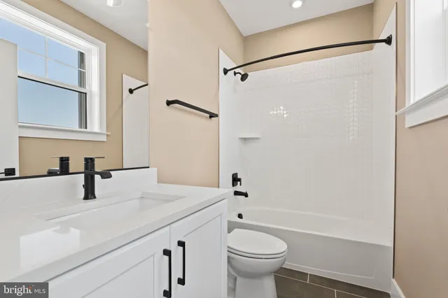 $2,039,900 | 21331 Big Woods Road, Dickerson, MD 20842