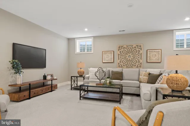 $2,039,900 | 21331 Big Woods Road, Dickerson, MD 20842