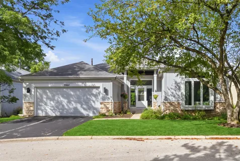 $350,000 | 3064 North Southern Hills Drive, Wadsworth, IL 60083