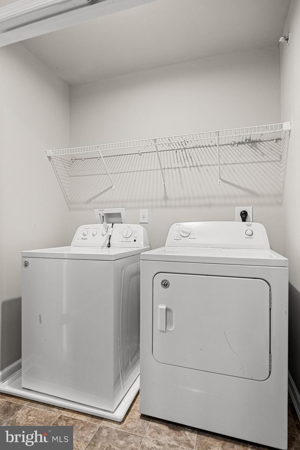 13 Iron Gate Road Sicklerville, NJ 08081 - Photo 19 of 25 a utility room with dryer and washer