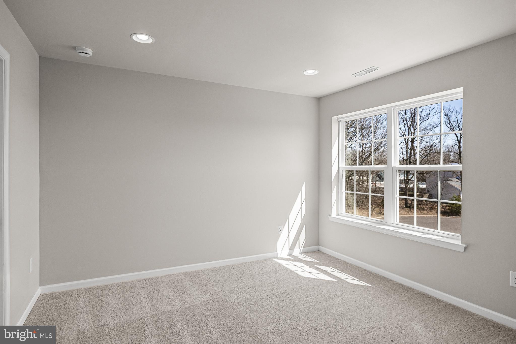 13 Iron Gate Road Sicklerville, NJ 08081 - Photo 21 of 25 an empty room with a window