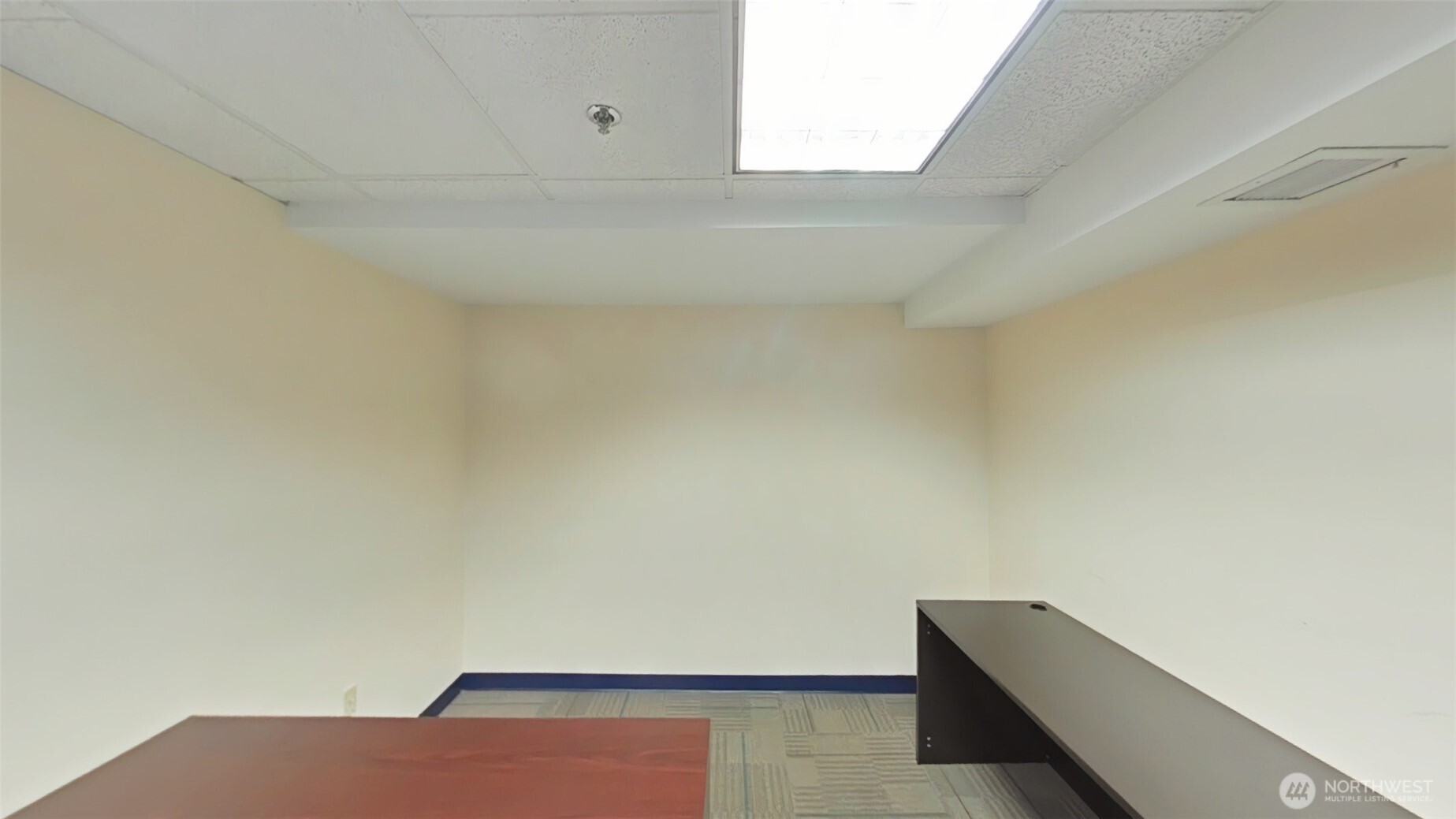 110 James Street, Unit 105 Edmonds, WA 98020 - Photo 8 of 23 a view of room