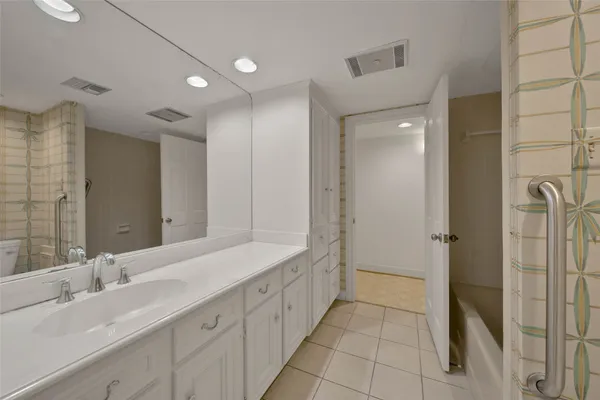 $479,900 | 13222 Mission Valley Drive, Houston, TX 77069