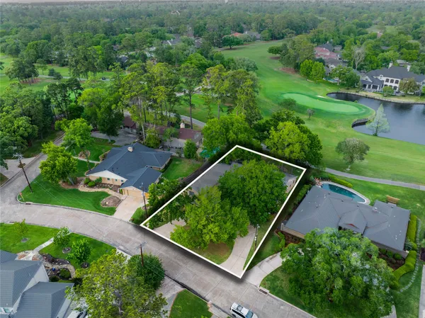 $479,900 | 13222 Mission Valley Drive, Houston, TX 77069