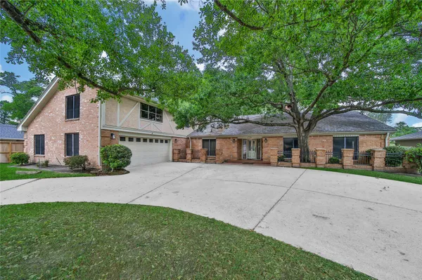 $479,900 | 13222 Mission Valley Drive, Houston, TX 77069