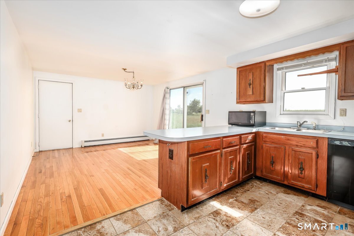 256 Ridge Road New Milford, CT 06776 - Photo 6 of 34