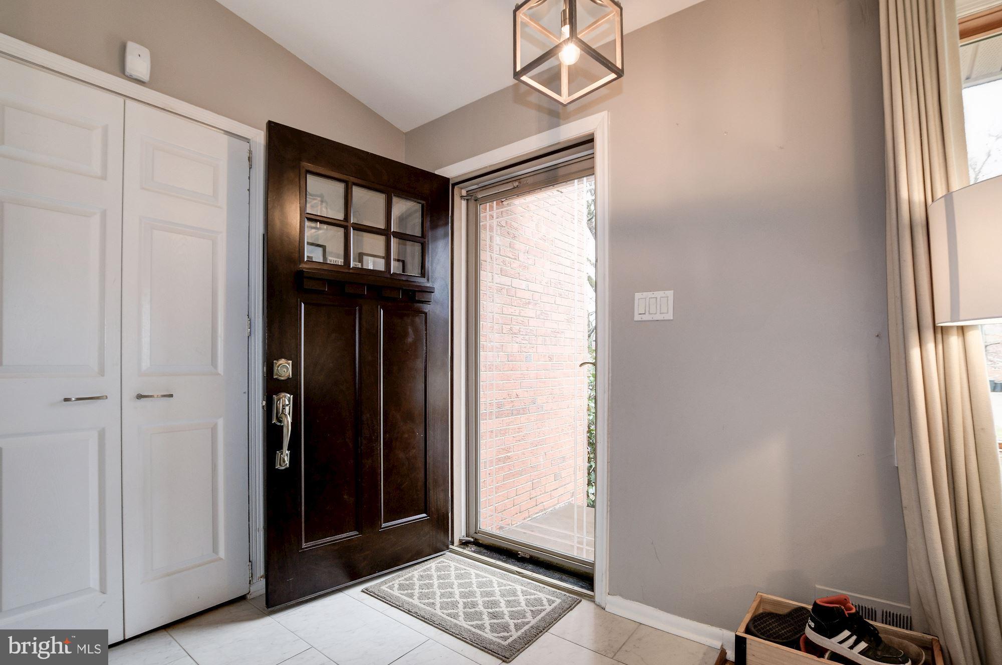 807 Malta Lane Silver Spring, MD 20901 - Photo 4 of 38 Gallery Image 4