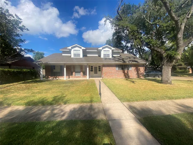 $2,200 | 11702 North Petersham Drive, Houston, TX 77031