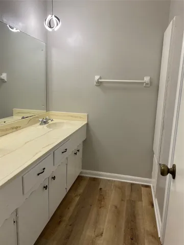 $2,200 | 11702 North Petersham Drive, Houston, TX 77031