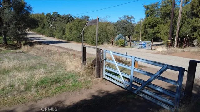 a view of outdoor space yard and patio