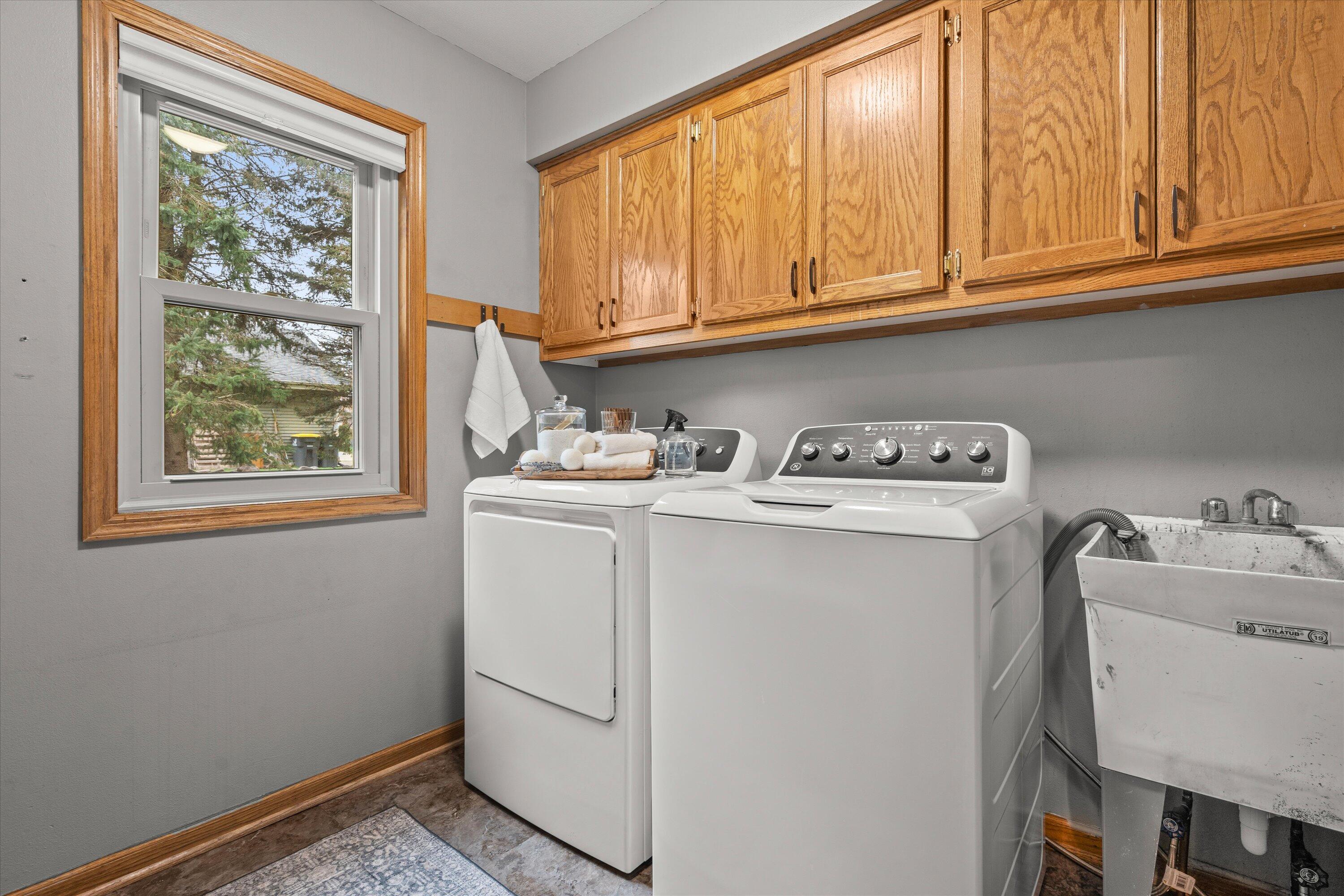 3304 River Valley Road Waukesha, WI 53189 - Photo 19 of 33 37-DSC09909