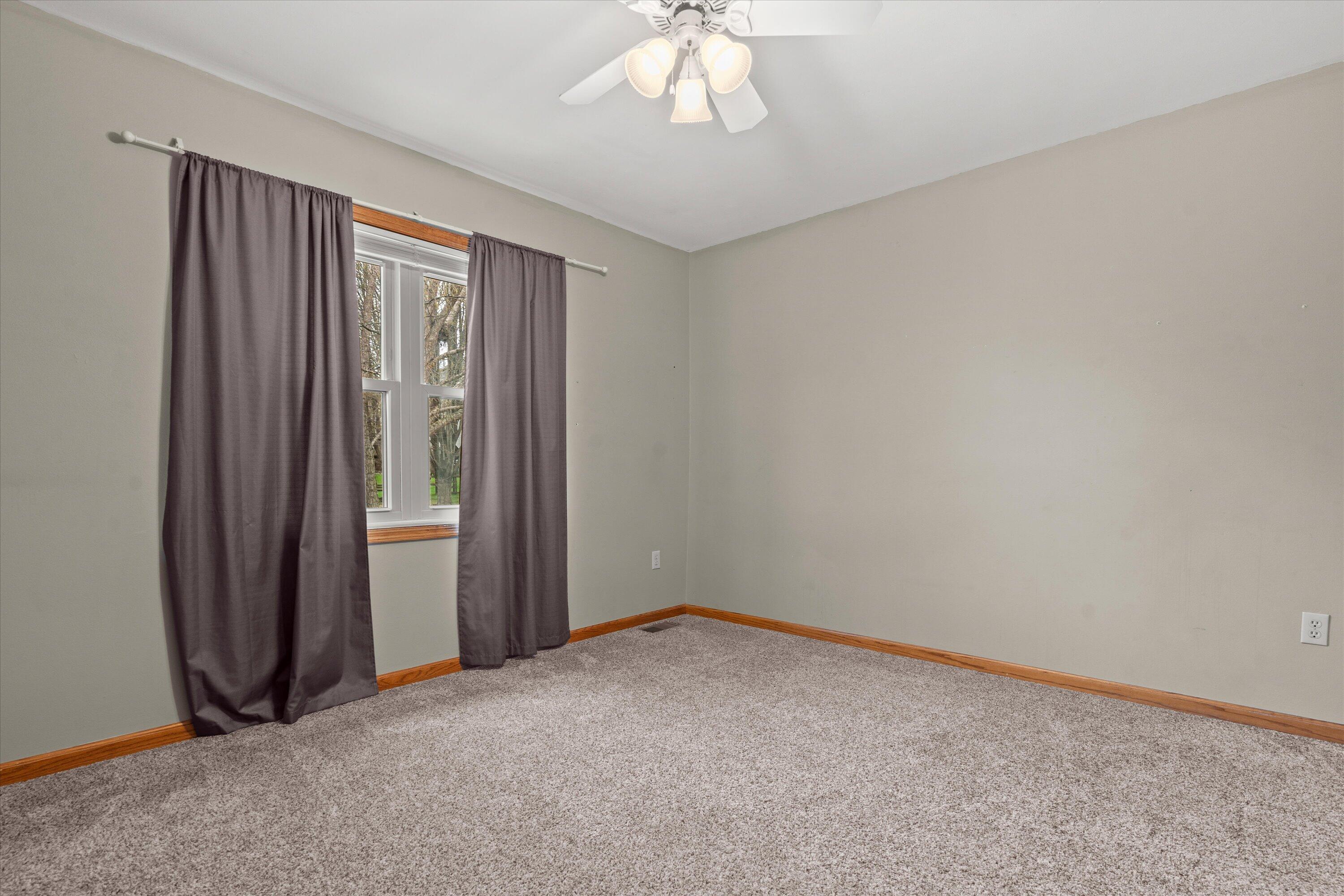 3304 River Valley Road Waukesha, WI 53189 - Photo 24 of 33 43-DSC09942