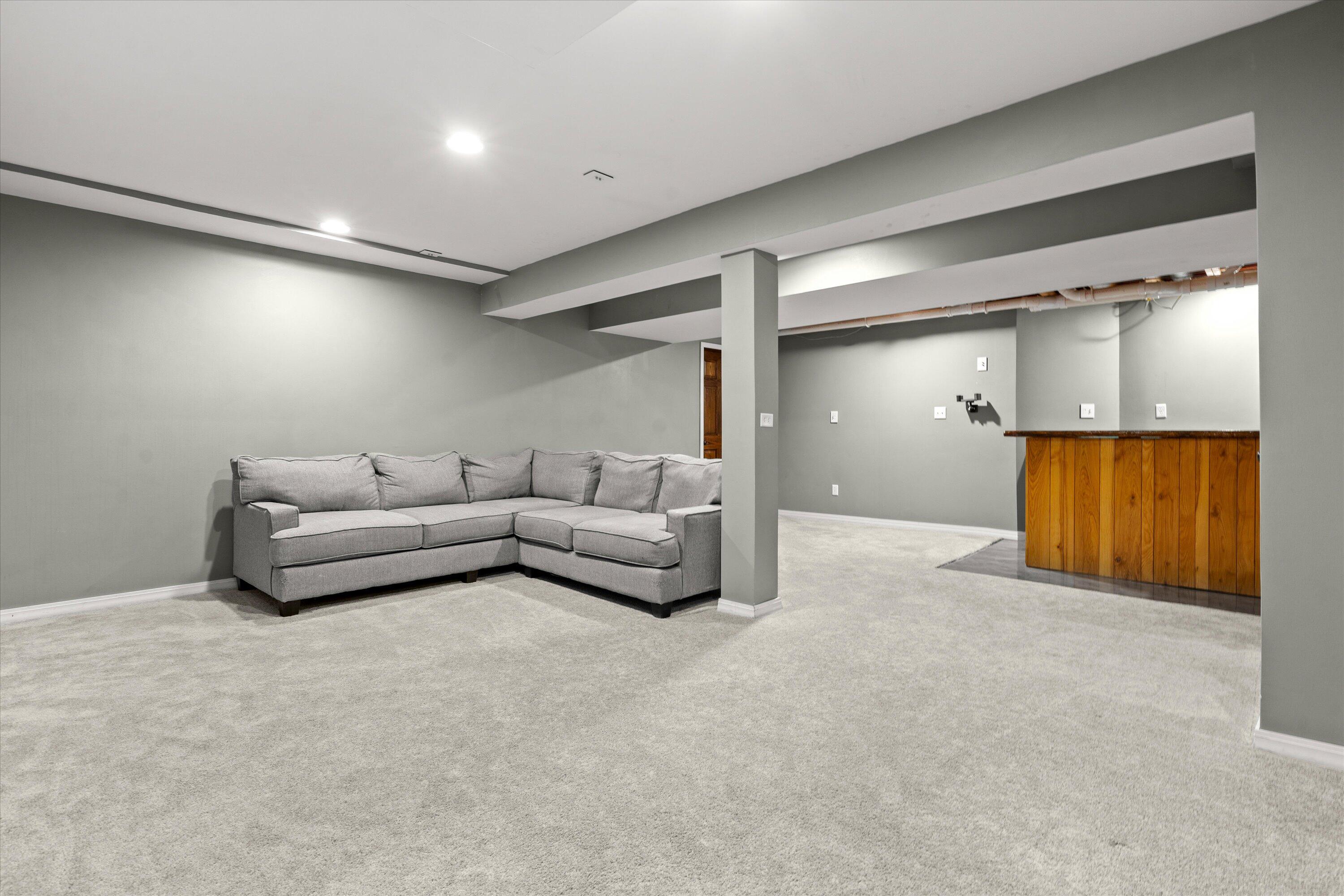 3304 River Valley Road Waukesha, WI 53189 - Photo 28 of 33 49-DSC09975