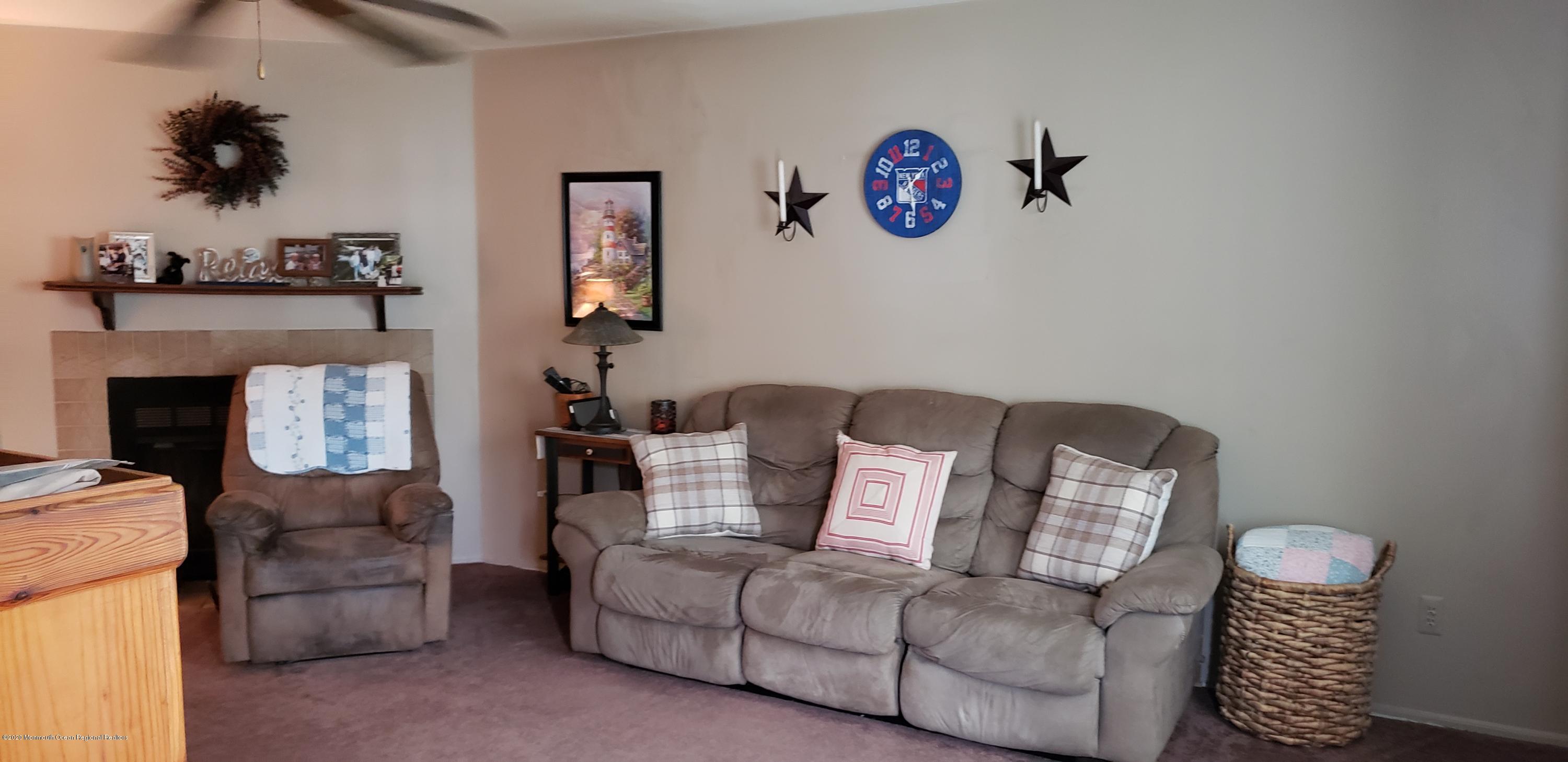 113 Greenwood Loop Road, Unit 640 Brick, NJ 08724 - Photo 2 of 16 20200726_132441