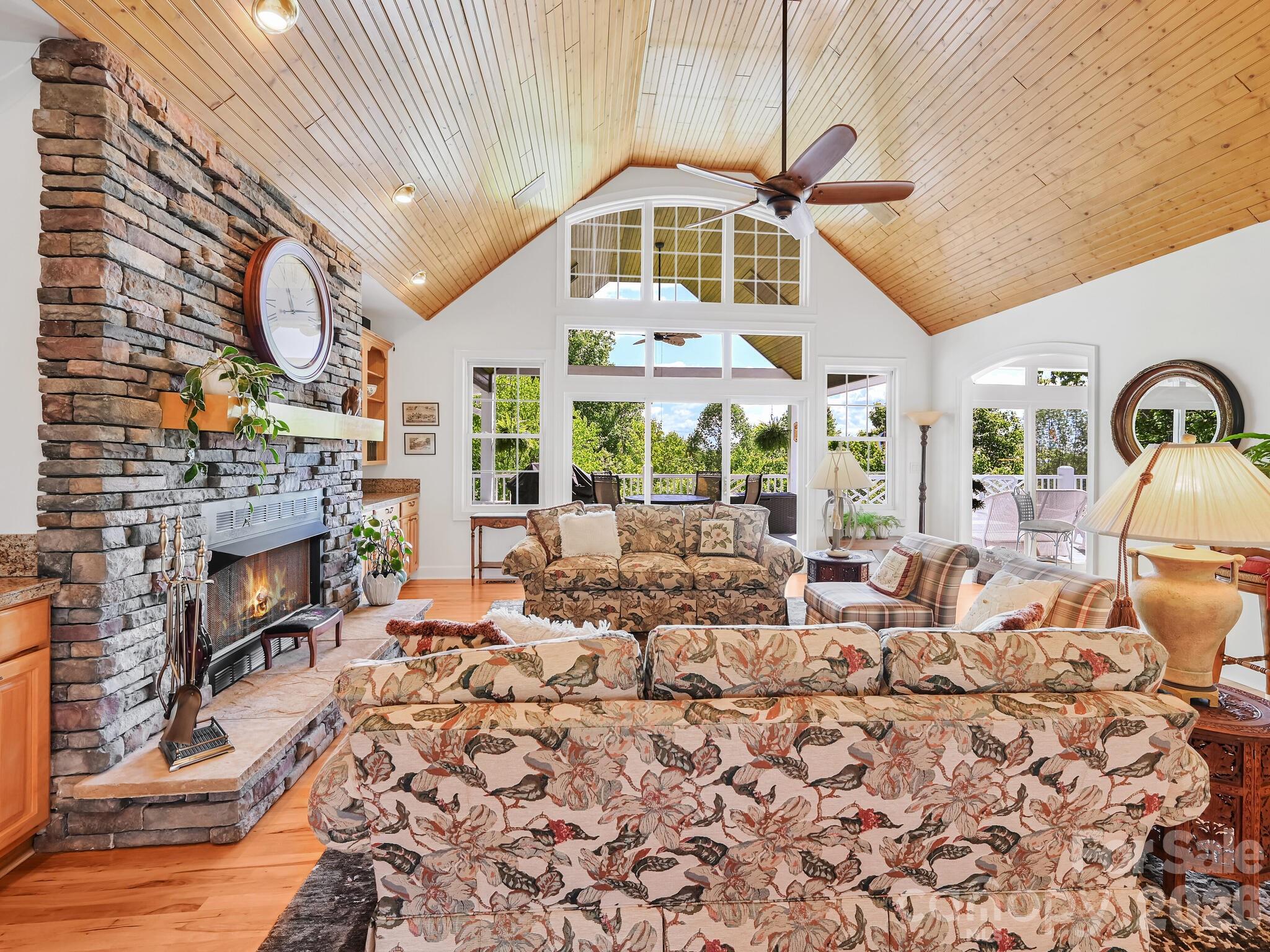 105 Spring Path Hendersonville, NC 28739 - Photo 16 of 41 Gallery Image 16