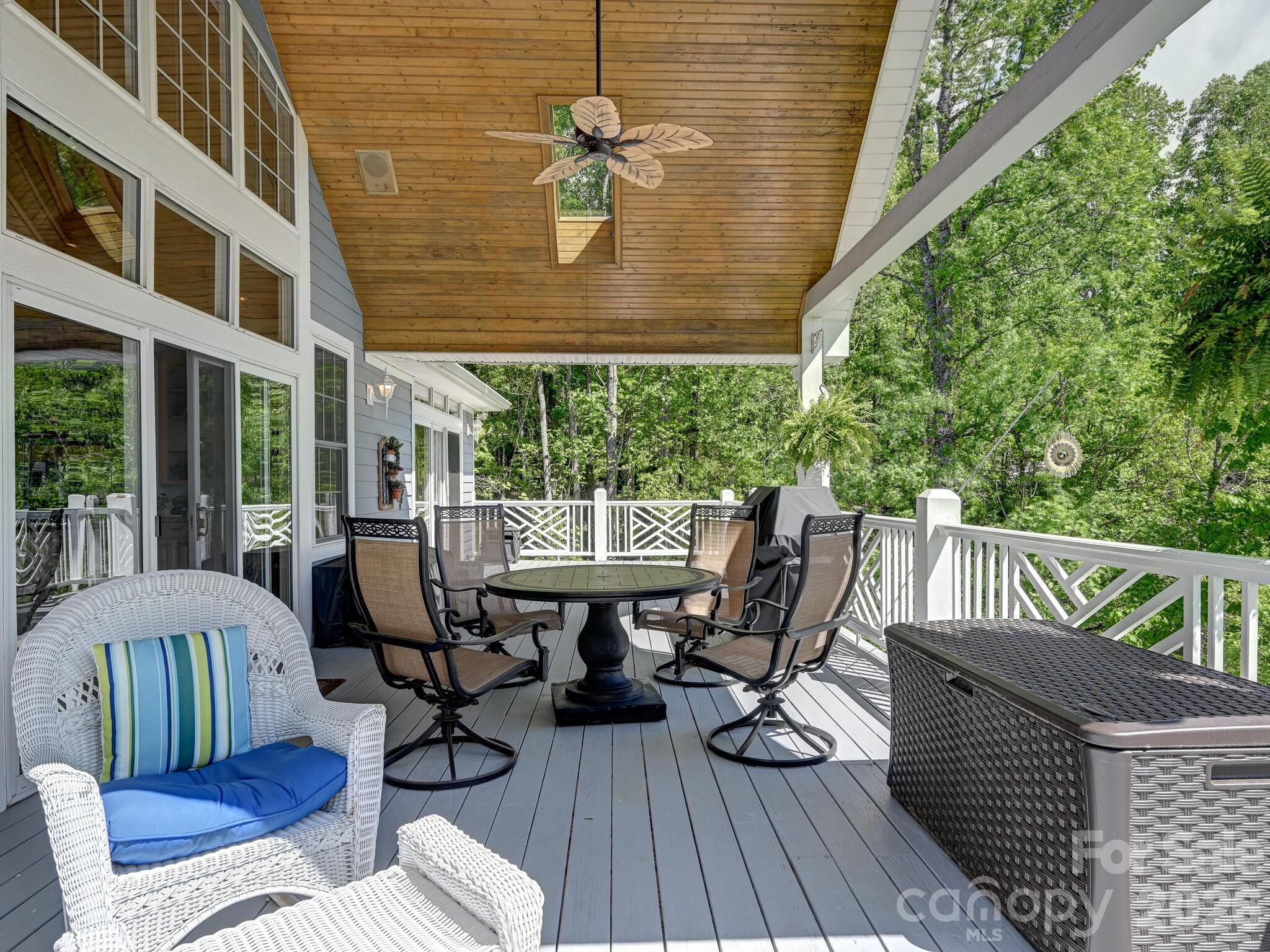 105 Spring Path Hendersonville, NC 28739 - Photo 33 of 41 Gallery Image 33