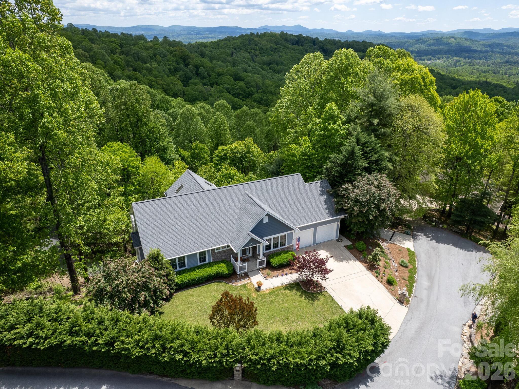 105 Spring Path Hendersonville, NC 28739 - Photo 5 of 41 Gallery Image 5