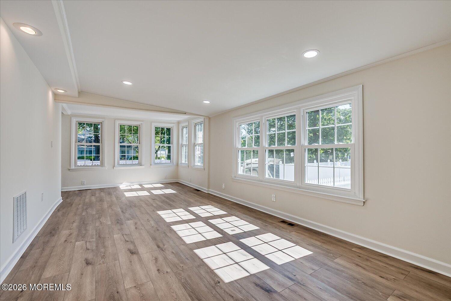 341 Victor Place Neptune Township, NJ 07753 - Photo 11 of 58 10-PIC_3363_Enfuse32025-2