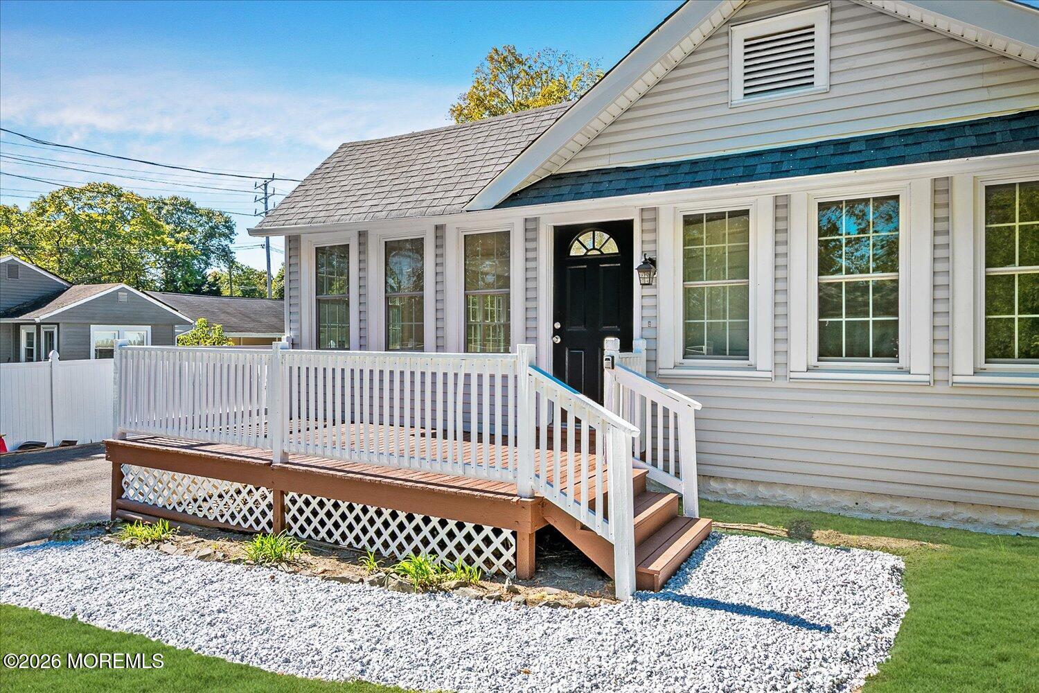 341 Victor Place Neptune Township, NJ 07753 - Photo 3 of 58 03-PIC_3352-6-6