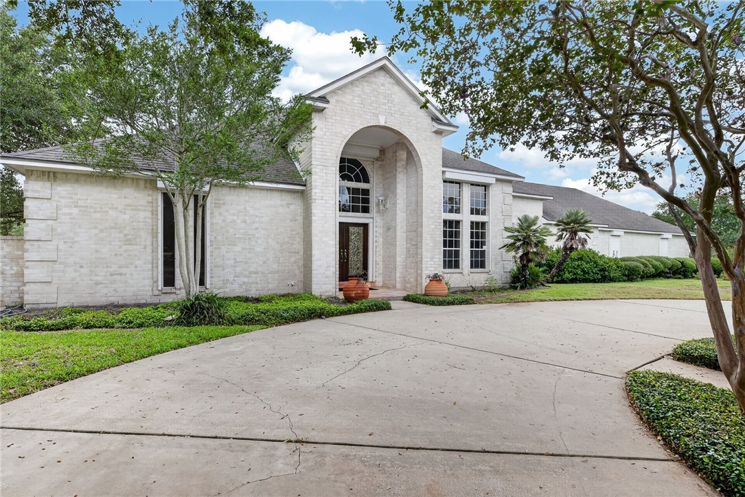 5409 Wooldridge Road Corpus Christi, TX 78413 - Photo 3 of 40
