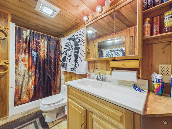 498 Hunts Meadow Road Whitefield, ME 04353 - Photo 14 of 23 HuntsMeadowBath2
