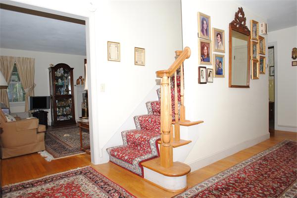 33 Clark Road Sudbury, MA 01776 - Photo 8 of 16