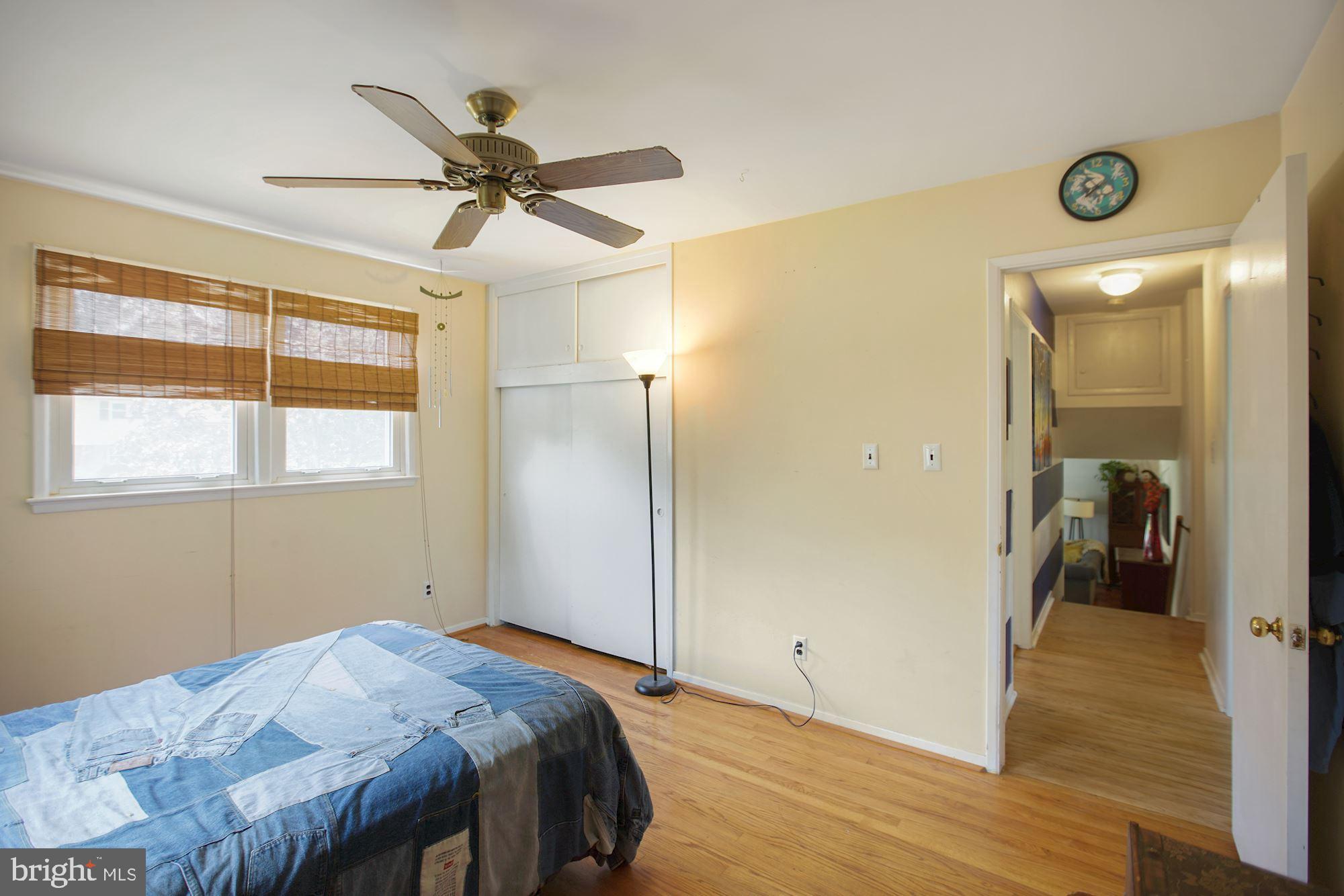 5961 Joffa Place Springfield, VA 22150 - Photo 16 of 32 Second bedroom