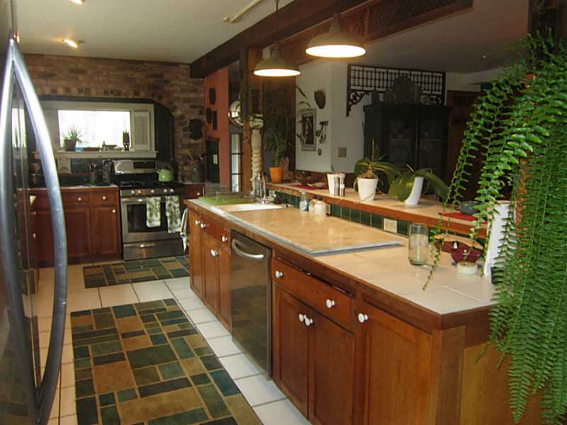 291 Spring Street Hopkinton, RI 02873 - Photo 6 of 24 Kitchen.