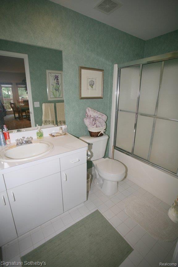 6577 Summit Ridge Court, Unit 48 Clarkston, MI 48346 - Photo 16 of 20 LL Full Bath