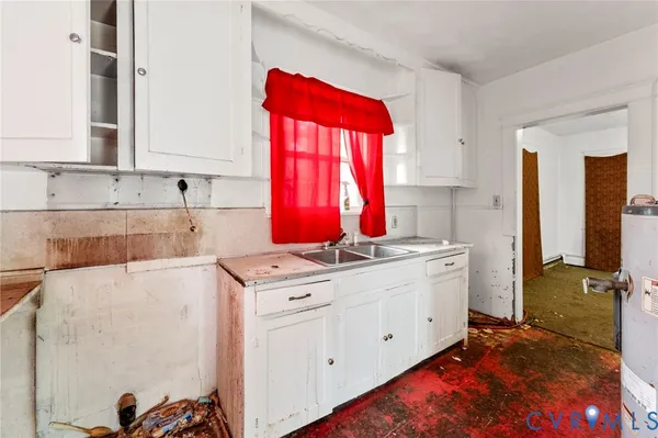 $199,900 | 419 18th Street, West Point, VA 23181