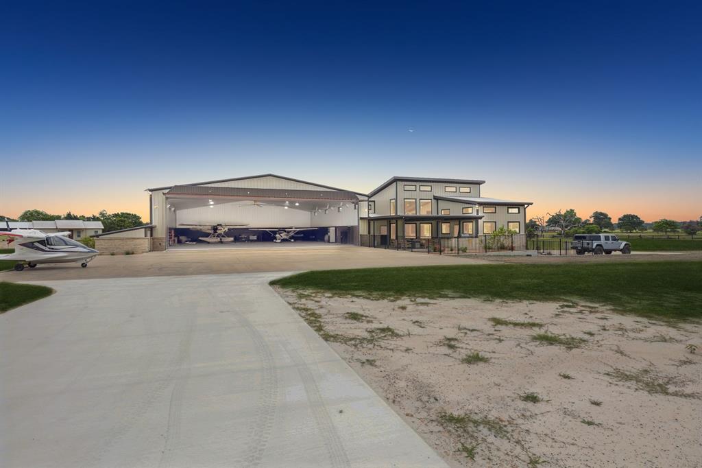 836 Vz County Road Van, TX 75790 - Photo 2 of 40
